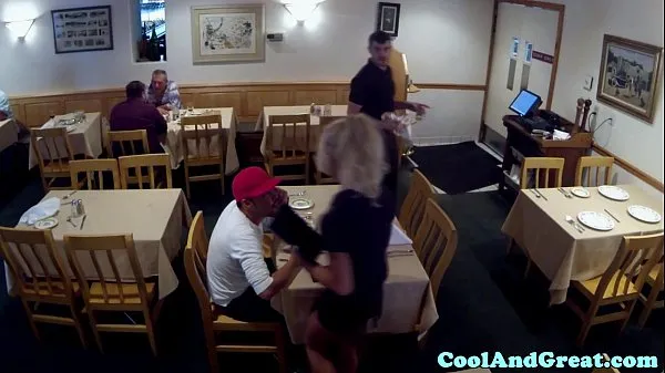 Yeni Videolar Petite pounded waitress babe fucked in office