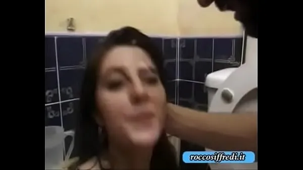 Spit In Her face Video baru yang populer