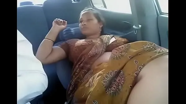 Hot Tamil saare aunty new Videos