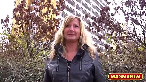 Populaire MAGMA FILM Sexy Milf picked up on the street nieuwe video's