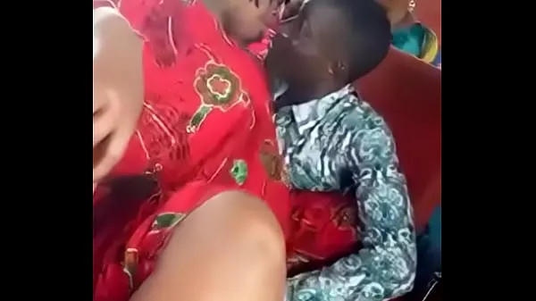 Populære Woman fingered and felt up in Ugandan bus nye videoer
