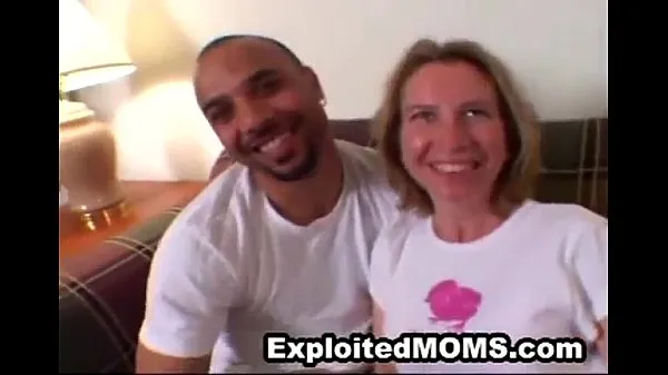 Video nóng Mom w Big Tits trys Black Cock in Mature Interracial Video mới