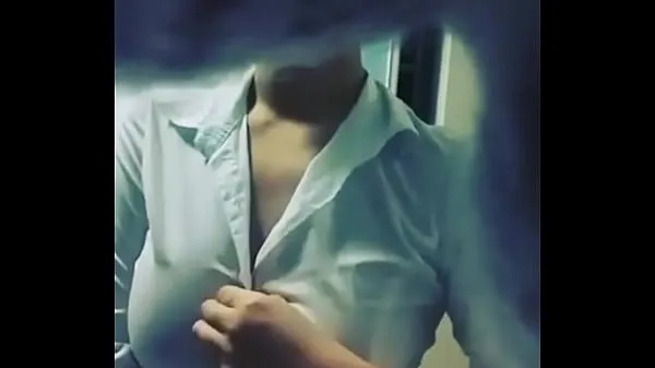 हॉट There is now only one bra on his .mp4 नए वीडियो