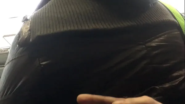 Žhavá Tocando a jaqueta de nylon marrom da gordinha Pt 3 nová videa