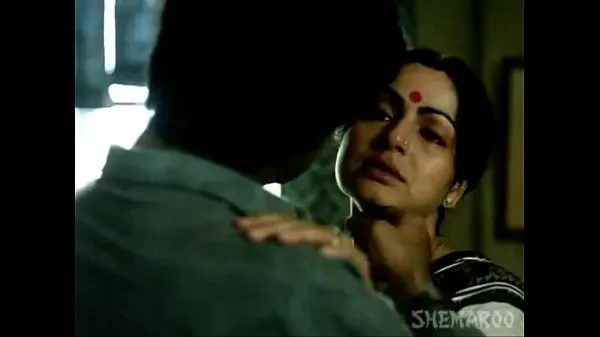 Populära Rakhee Love Making Scene - Paroma - Classic Hindi Movie (360p nya videor