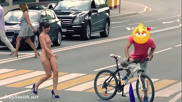 Népszerű Hidden Cam Captures Jeny Getting Stripped in Public új videó