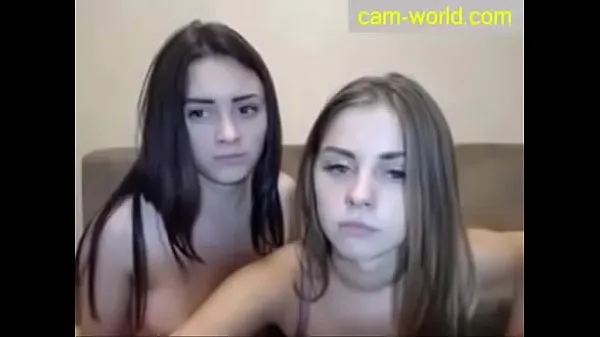 Hot Two Russian Teens Kissing วิดีโอใหม่