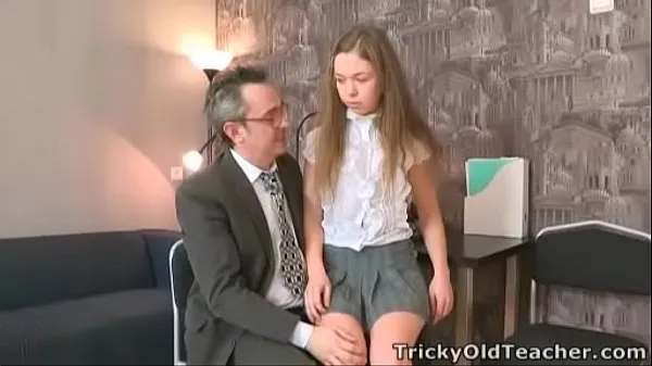 Hot Tricky Old Teacher - Sara a l'air si innocente nouvelles vidéos 