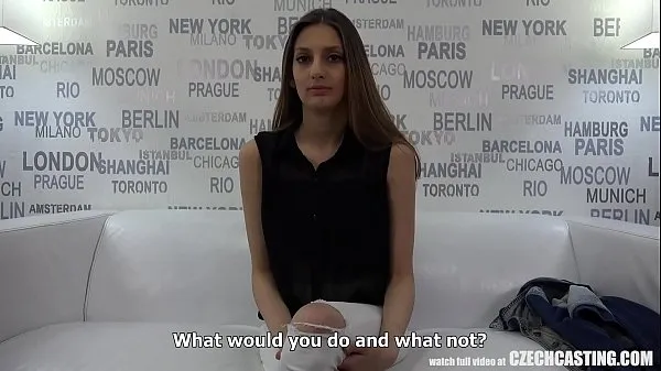 مشہور 19 YO m. Denisa wants to be a model نئے ویڈیوز