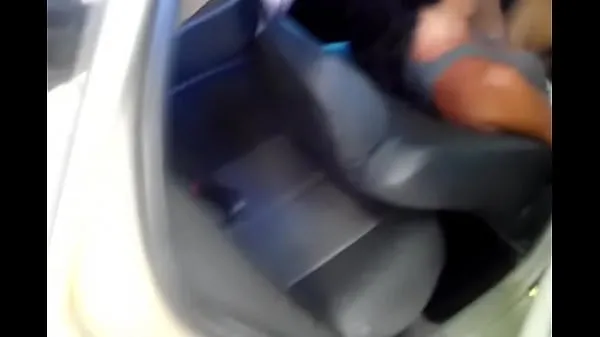 Καυτά MY WIFE PULLING IN MY FRIEND'S CAR νέα βίντεο