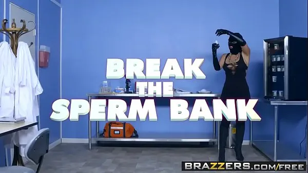 Brazzers - Doctor Adventures - Phoenix Marie Charles Dera and Michael Vegas - Break The Sperm Bank Video baru yang populer