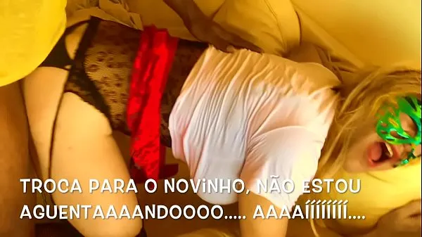 ホットブラジル人のトランスセクシャル2人のビッグコック新しいビデオ