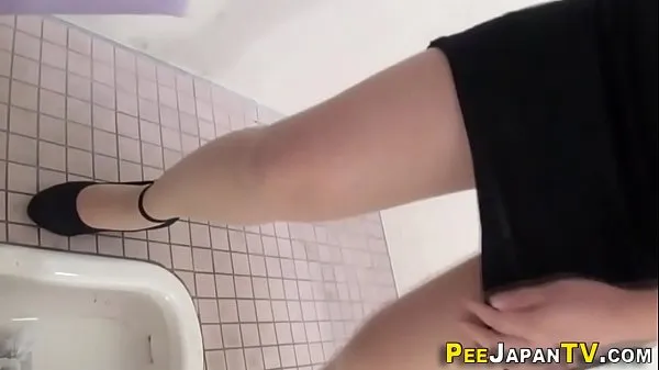 Video nóng Japanese skanks urinating mới