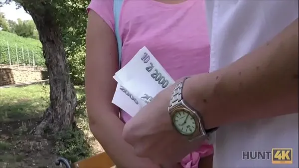 Žhavá HUNT4K. She almost lost her wallet but found crazy sex nová videa