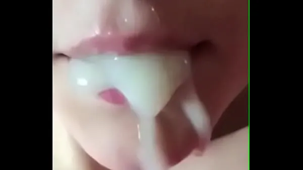 Yeni Videolar ending in my friend's mouth, she likes mecos