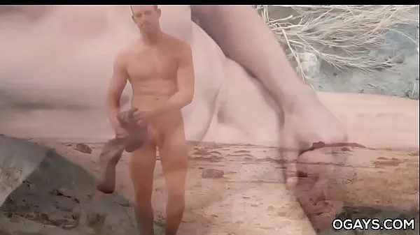 Populárne Davey Jones masturbating outdoor nové videá