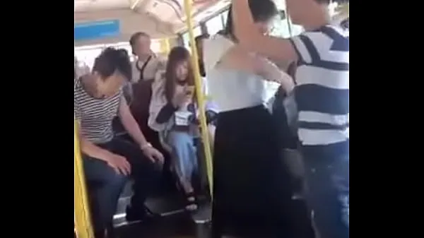 Cloth out in bus Video baru yang populer