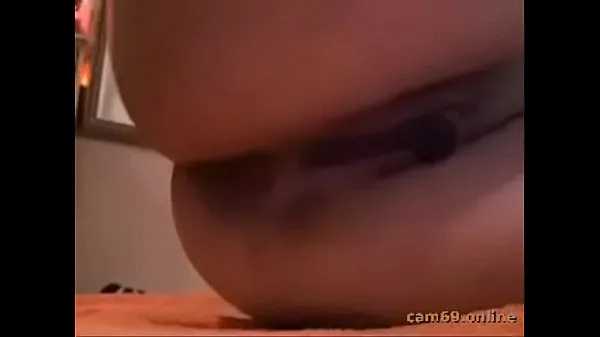 Giovane rubato con grandi tette davanti alla webcam si masturba il giocattolo del sessonuovi video interessanti