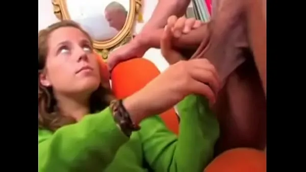 Video nóng step daughter jerks off her mới