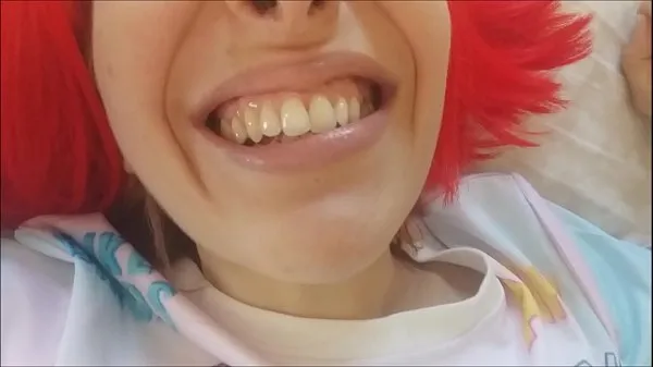 مشہور Chantal lets you explore her mouth: teeth, saliva, gums and tongue .. would you like to go in نئے ویڈیوز