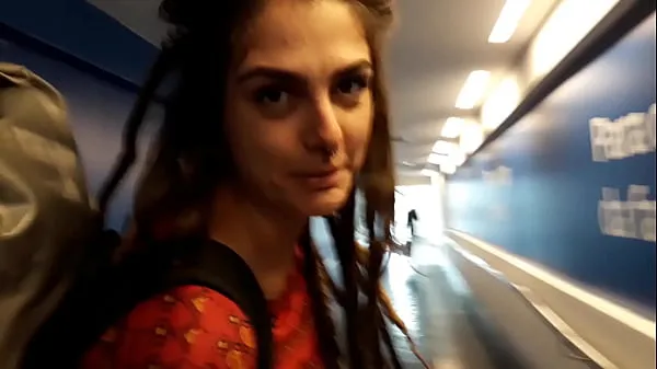 Dread Hot masturbating her boyfriend on a plane Video baru yang populer