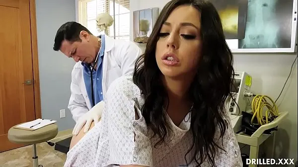 Populære Whitney Gets Ass Fucked During A Very Thorough Anal Checkup nye videoer