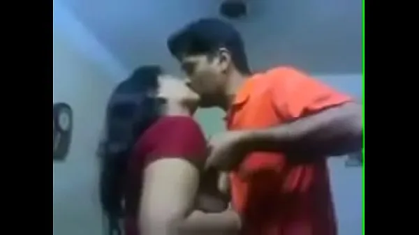 Populära My aunty kissing me and boobs pressing nya videor