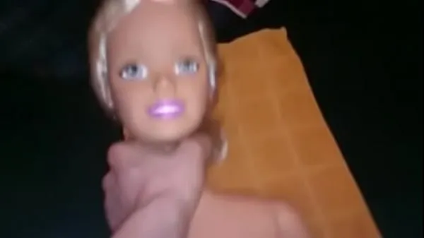 Kuumia Barbie doll gets fucked uutta videota