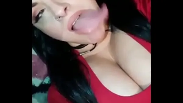 Hot Long Tongue and Throat Show new Videos