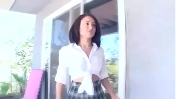 Populárne Name of the skirt girl and video / Nombre de la chica de la pollera y video nové videá
