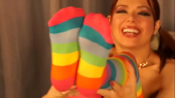 Kuumia Cum on My Striped Thigh-High Socks Jerk Off Encouragement uutta videota