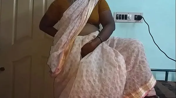 Žhavá Indian Hot Mallu Aunty Nude Selfie And Fingering For father in law nová videa