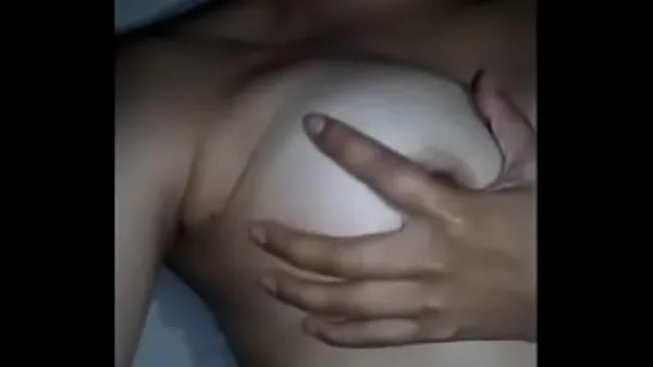 ホットSeeing in Villa Nueva how Hilda touches her whole body and puts her fingers新しいビデオ
