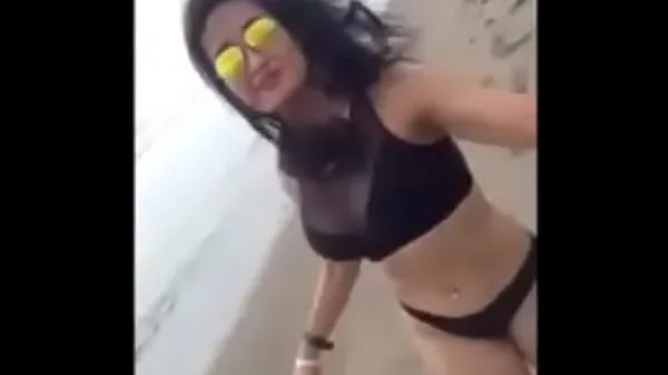 Hot Mahasiswa lari di pantai to mantap วิดีโอใหม่