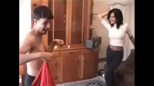 Vroči Party Turns Into A Sexy Orgy Fullnovi videoposnetki