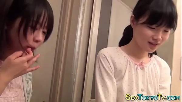 Népszerű Japanese teen fingering új videó