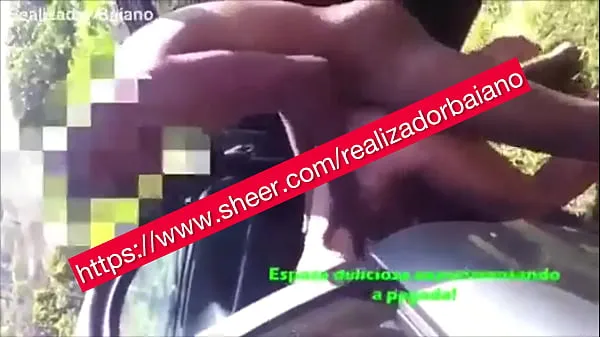 brazillian bull, Baiano director Fudendo wife putinha hotwife in front of the cuckold in the parking lot of the beach in salvador and the submissive cuckold opening and lubricating the wife's ass for the eater to fuck with desire Video baharu hangat