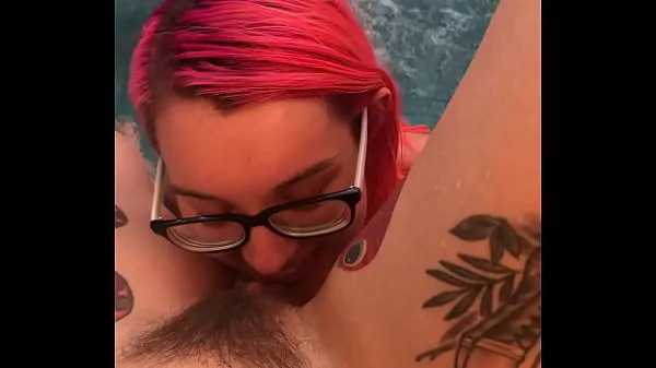مشہور CirenV getting her pussy eat in jacuzzi by hot young bi girl OpalSexx نئے ویڈیوز