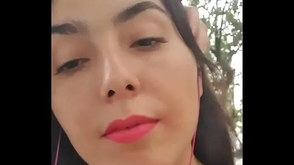 Adventure at the uber.... mimi gets horny strolling down the street asks for an uber and does td with him. bolivianamimi Video baru yang populer