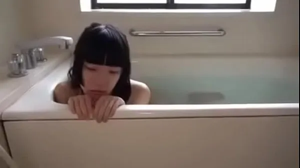Hotte Beautiful teen girls take a bath and take a selfie in the bathroom | Full HD nye videoer
