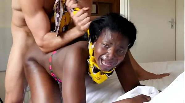 Горячие Немецкий турист трахает африканскую девушку новые видео