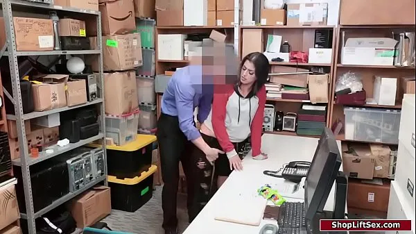 Populära Officer fucks a chick who stole candies nya videor