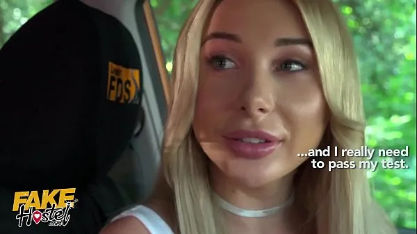 Vroči Fake Hostel Hot blonde Marilyn Crystal fucked by her driving teachernovi videoposnetki