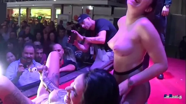 Hotte LESBIAN ORGY PARTY (SPANISH BIG TITS) REAL PUBLIC SEX nye videoer