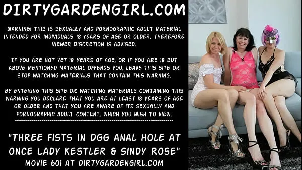 ホットThree fists full in DGG anal hole at once with Lady Kestler & Sindy Rose新しいビデオ