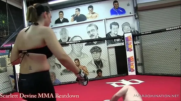 Vroči Scarlett Devine Mixed Martial Arts Femdom Beatdownnovi videoposnetki