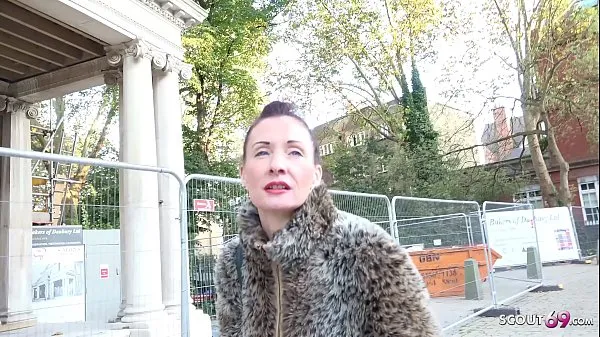 Video nóng GERMAN SCOUT - SKINNY REDHEAD MATURE SCARLETT TALK TO FUCK AT STREET CASTING mới