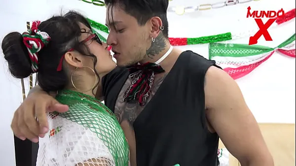 مشہور MEXICAN PORN NIGHT نئے ویڈیوز
