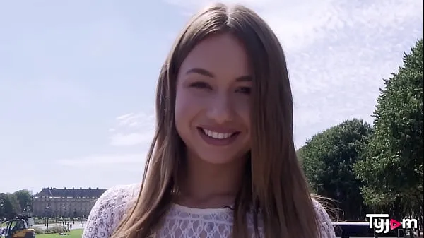Καυτά Student Girl Taylor Sands needs to take this massive dick νέα βίντεο