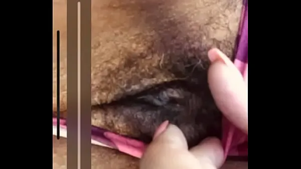 热门Married Neighbor shows real teen her pussy and tits新视频
